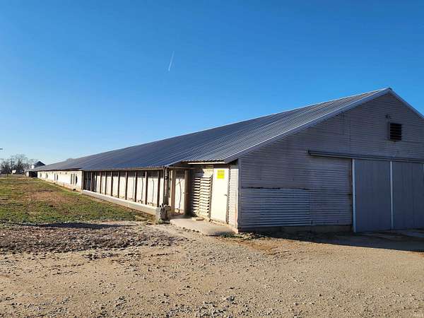 8 Acres of Commercial Land for Sale in Washington, Indiana