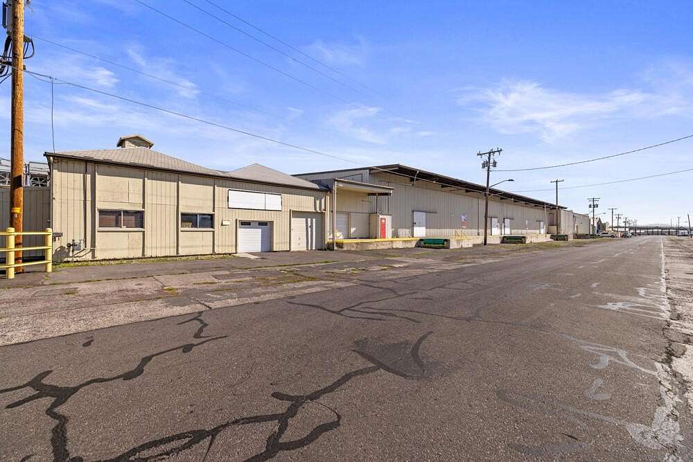 1.74 Acres of Commercial Land for Lease in Klamath Falls, Oregon