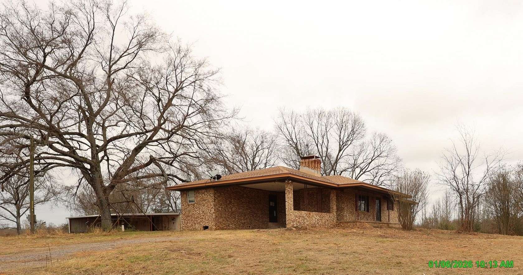 2 Acres of Residential Land with Home for Sale in Omaha, Texas