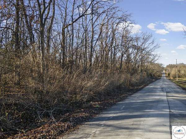 8 Acres of Residential Land for Sale in Butler, Missouri