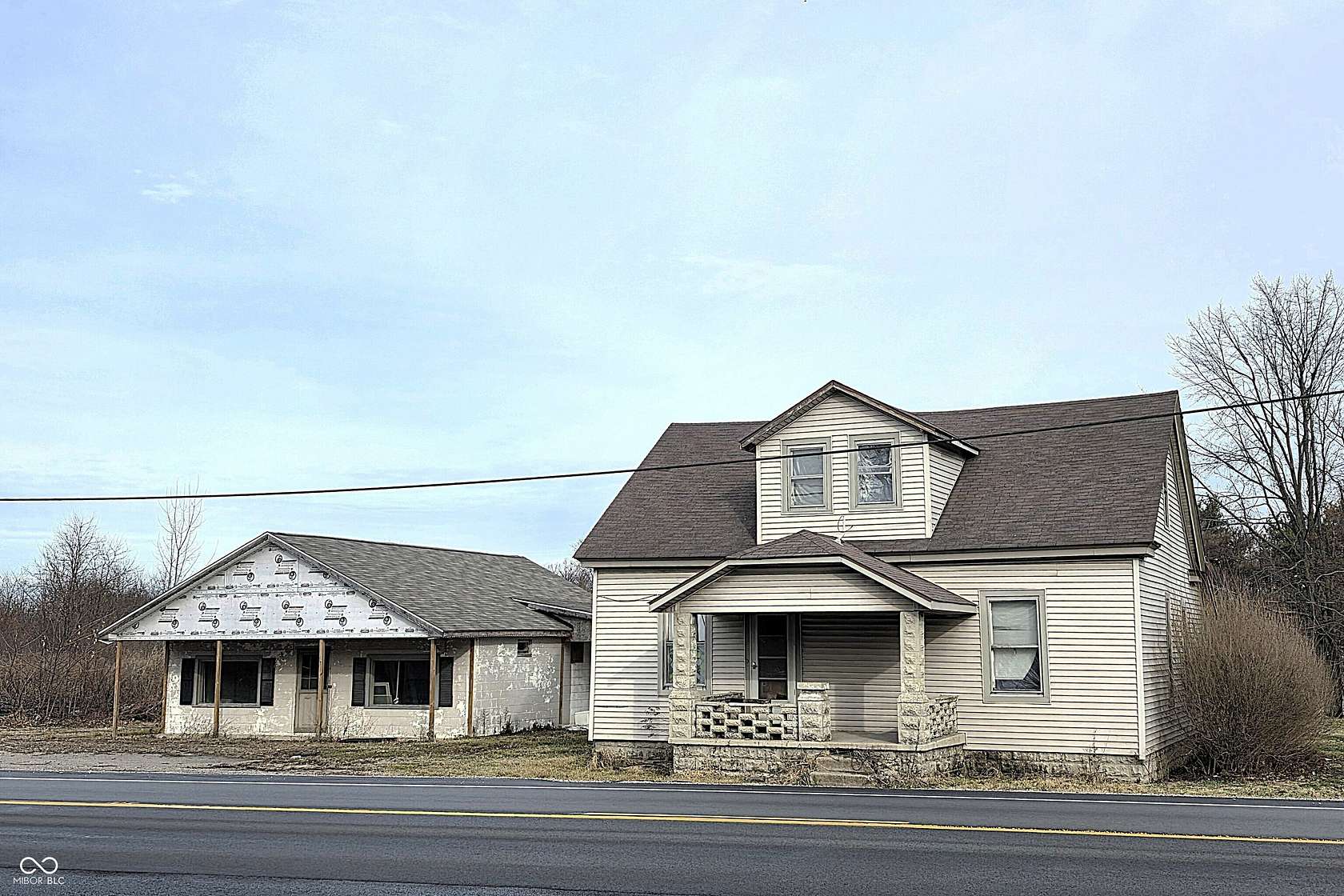 1.66 Acres of Improved Commercial Land for Sale in Thorntown, Indiana