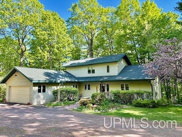 20 Acres of Recreational Land with Home for Sale in Ironwood, Michigan