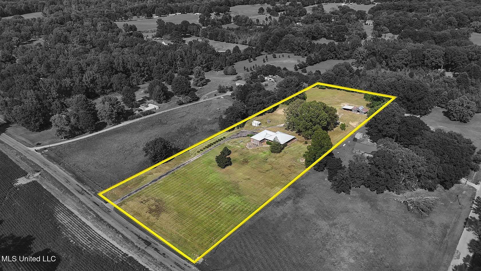 5.3 Acres of Land with Home for Sale in Coldwater, Mississippi