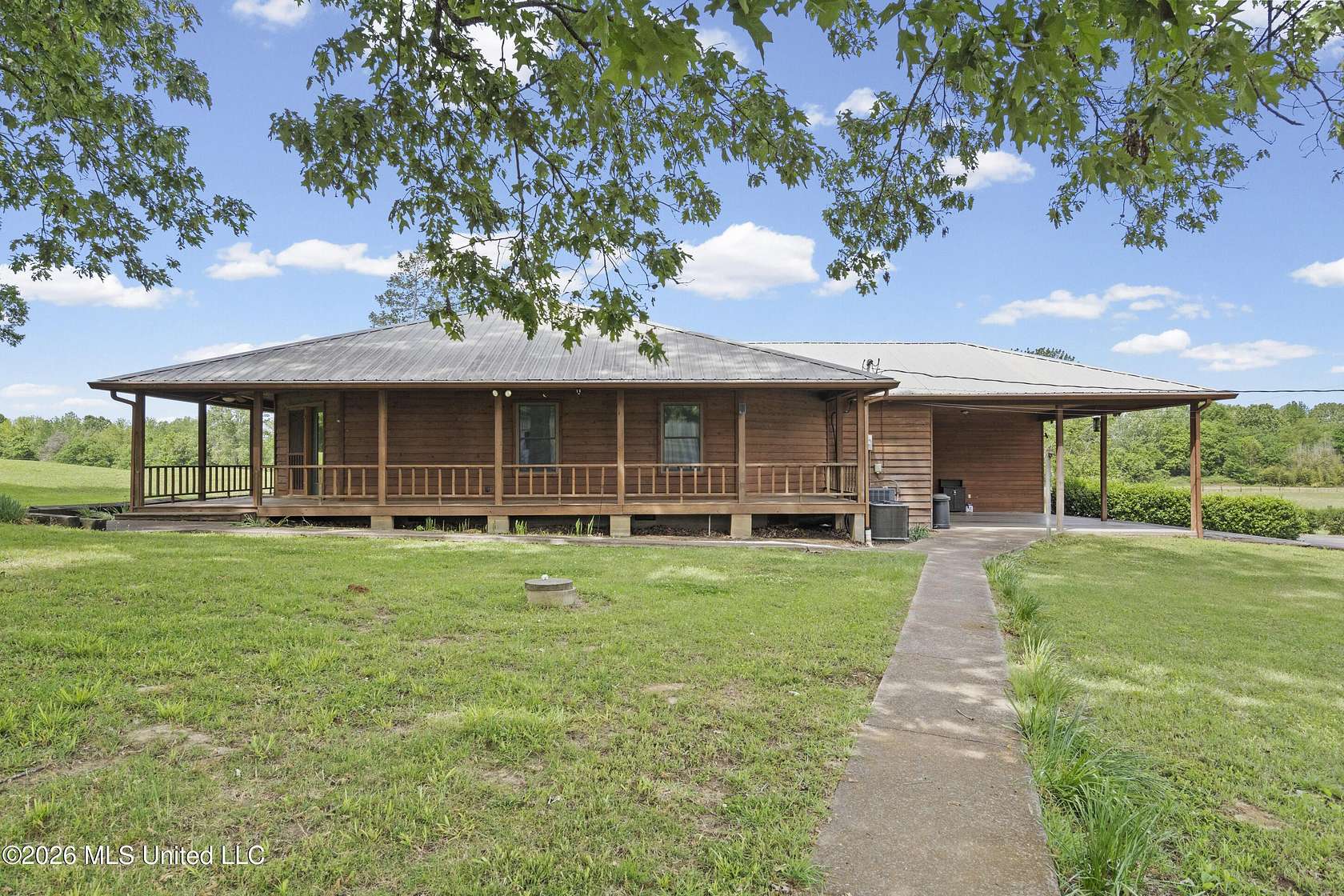 5.3 Acres of Land with Home for Sale in Coldwater, Mississippi