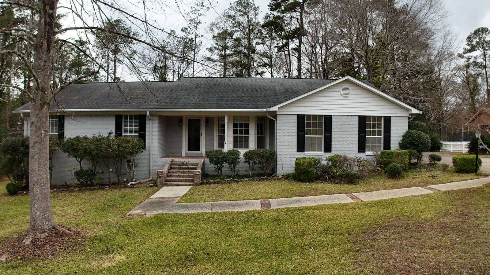 1.69 Acres of Residential Land with Home for Sale in Jackson, Alabama