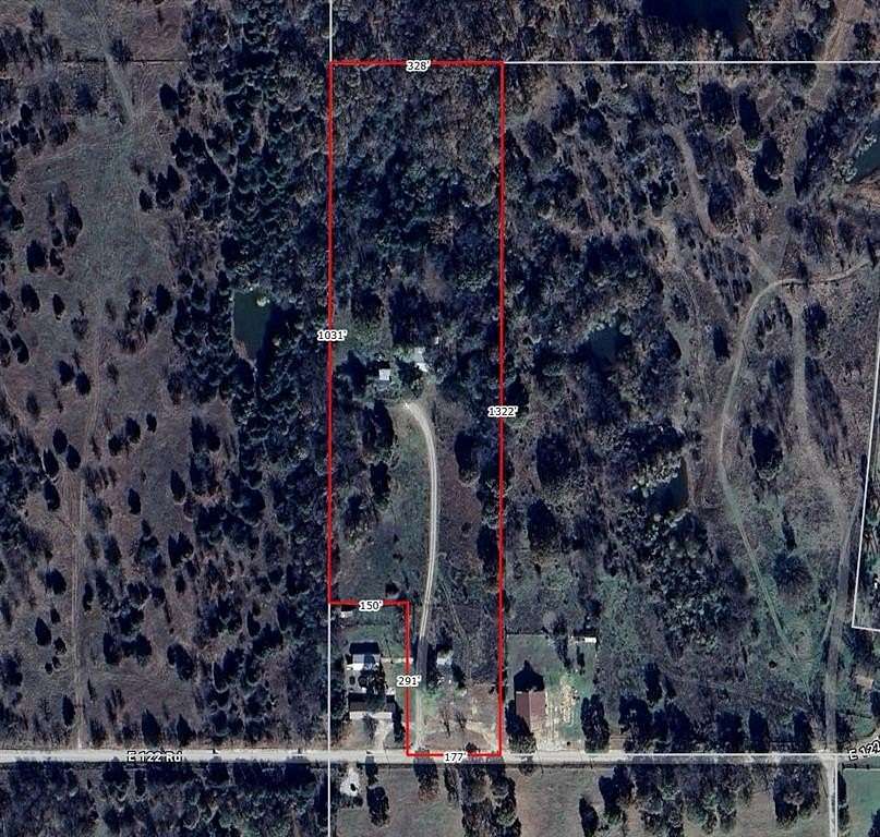 9 Acres of Residential Land with Home for Sale in Wetumka, Oklahoma