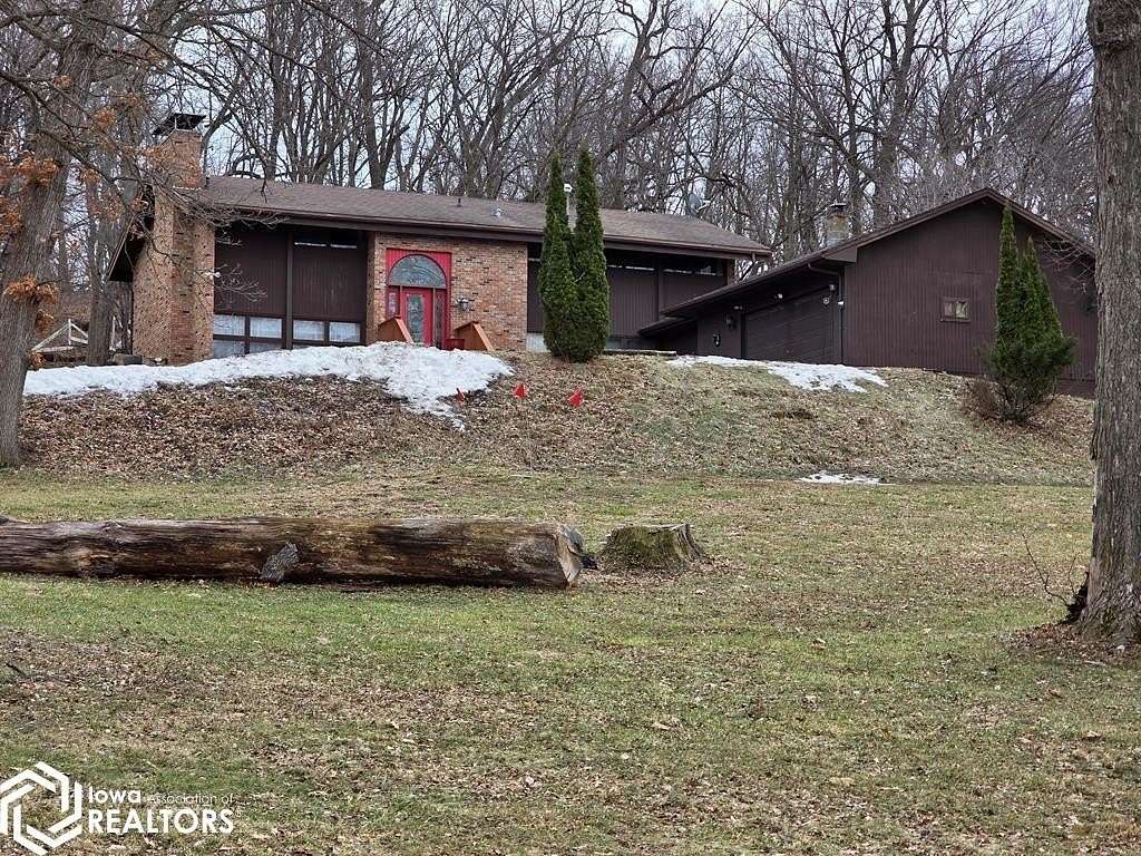 4 Acres of Land with Home for Sale in Fort Dodge, Iowa
