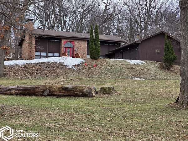 4 Acres of Land with Home for Sale in Fort Dodge, Iowa