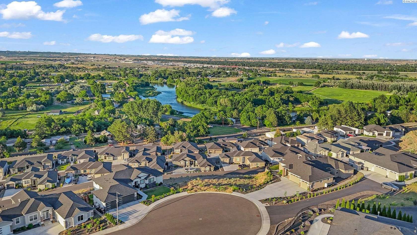 0.43 Acres of Residential Land for Sale in West Richland, Washington