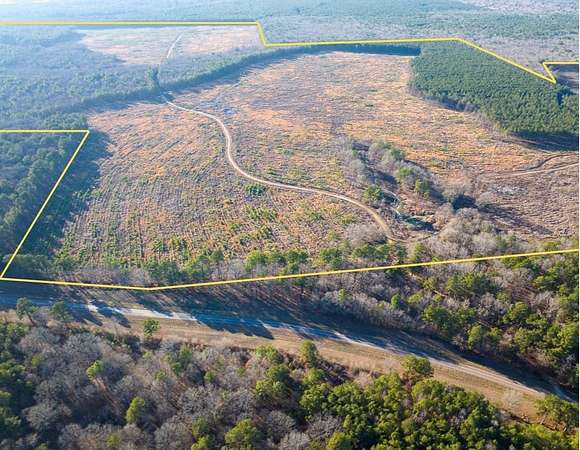 458 Acres of Recreational Land for Sale in Clarksville, Texas