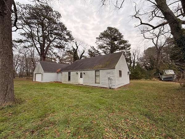 4 Acres of Residential Land with Home for Sale in Quinby, Virginia