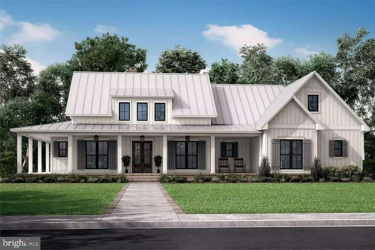 3 Acres of Residential Land with Home for Sale in Marshall, Virginia