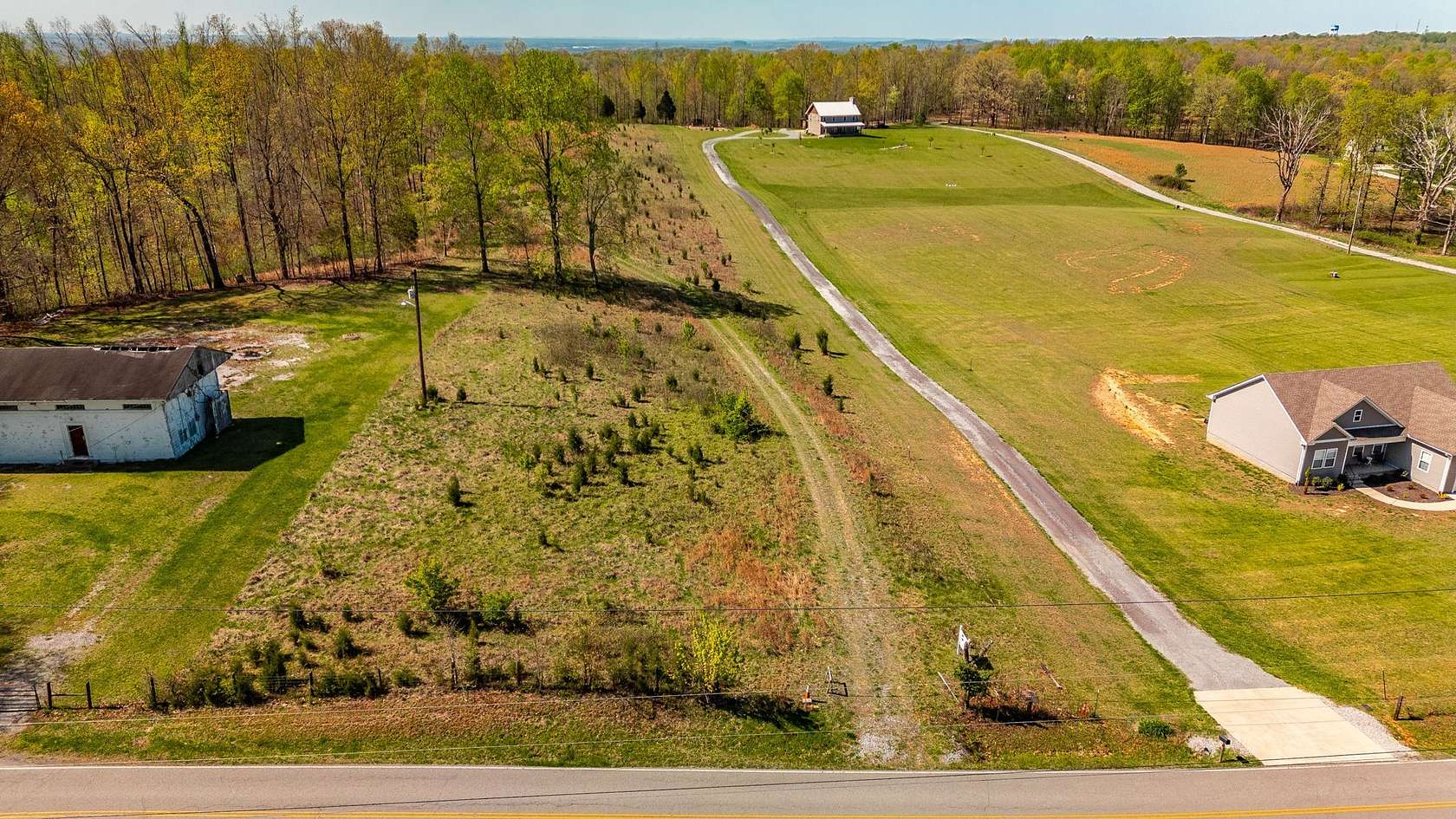23.2 Acres of Agricultural Land for Sale in Gallatin, Tennessee