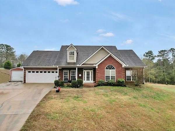 3 Acres of Land with Home for Sale in Covington, Georgia