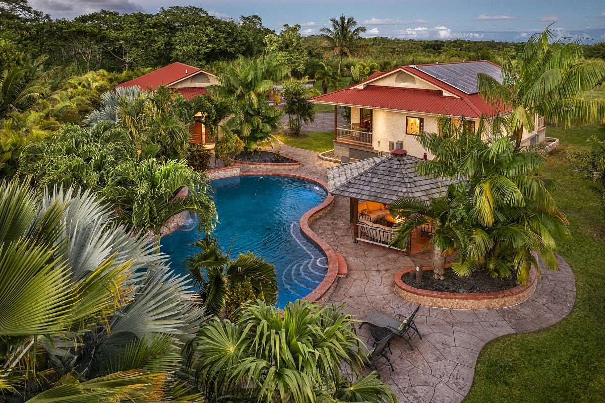 5 Acres of Land with Home for Sale in Pahoa, Hawaii