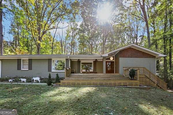 2 Acres of Residential Land with Home for Sale in Jonesboro, Georgia