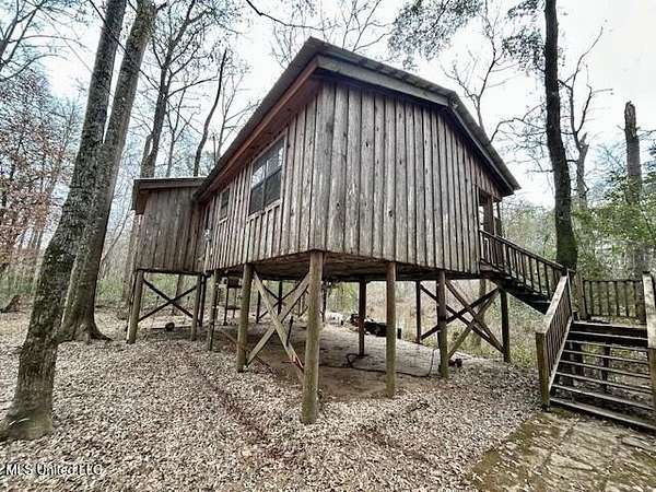 3.85 Acres of Residential Land with Home for Sale in Tylertown, Mississippi