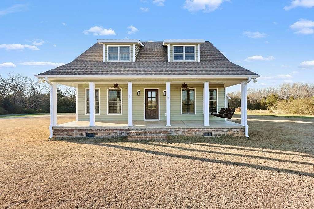 10 Acres of Land with Home for Sale in Abbeville, South Carolina