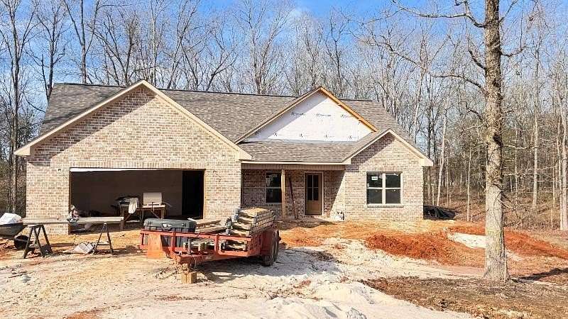 3.89 Acres of Residential Land with Home for Sale in Pontotoc, Mississippi