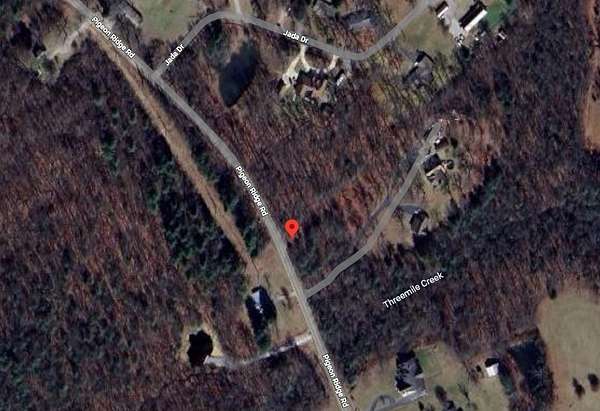 1.38 Acres of Residential Land for Sale in Crossville, Tennessee