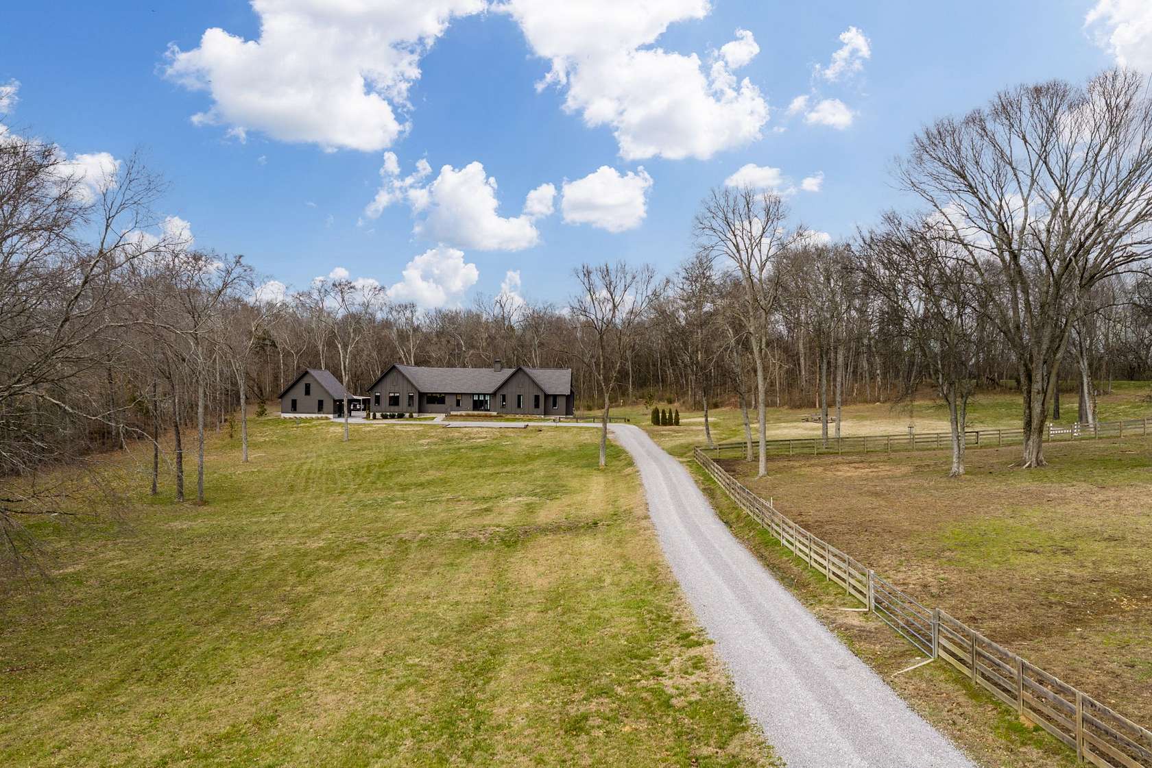 11.4 Acres of Land with Home for Sale in Franklin, Tennessee