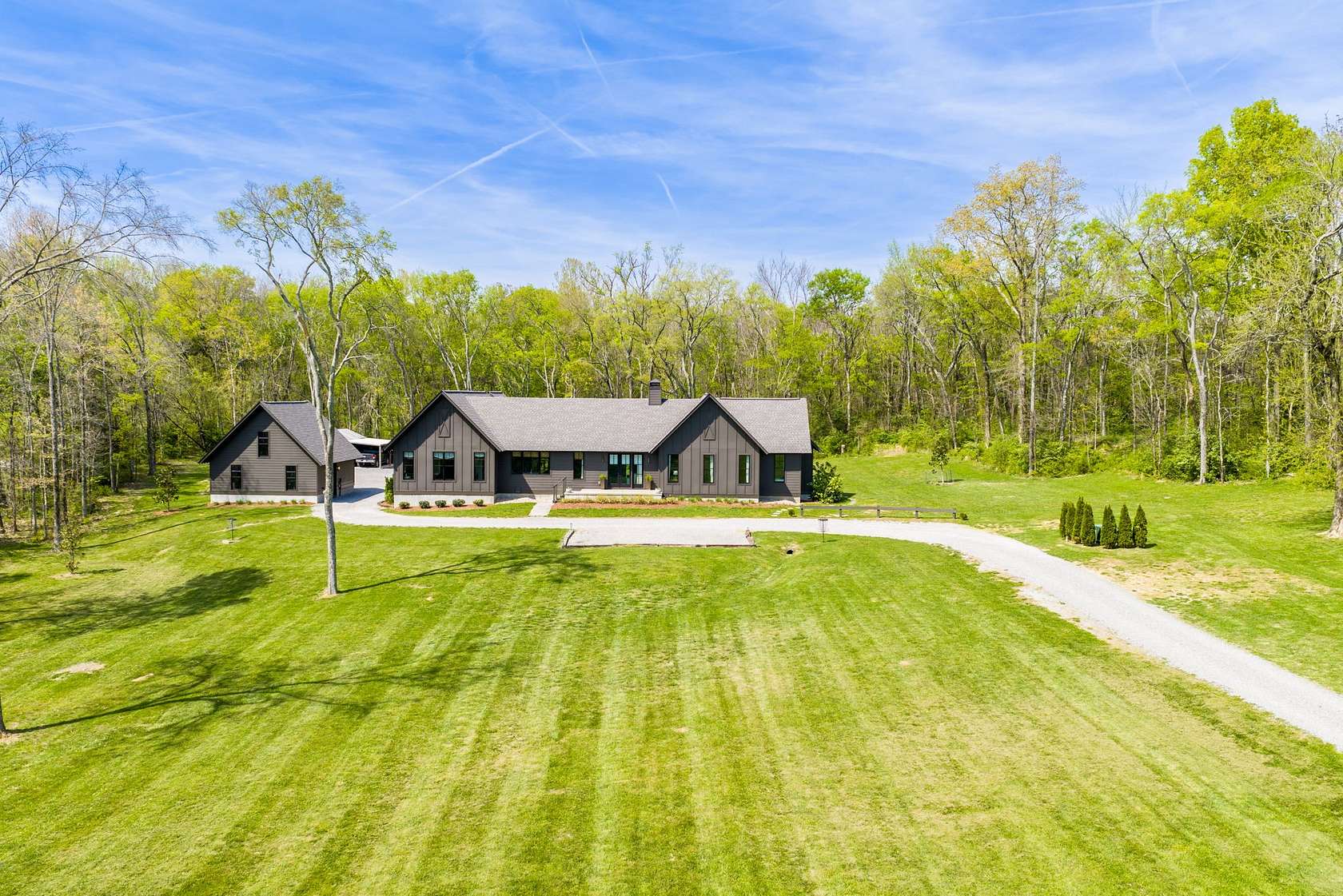 11.4 Acres of Land with Home for Sale in Franklin, Tennessee