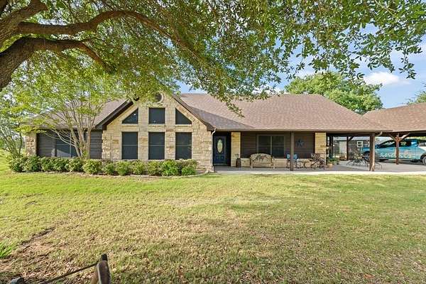 17.9 Acres of Land with Home for Sale in Covington, Texas