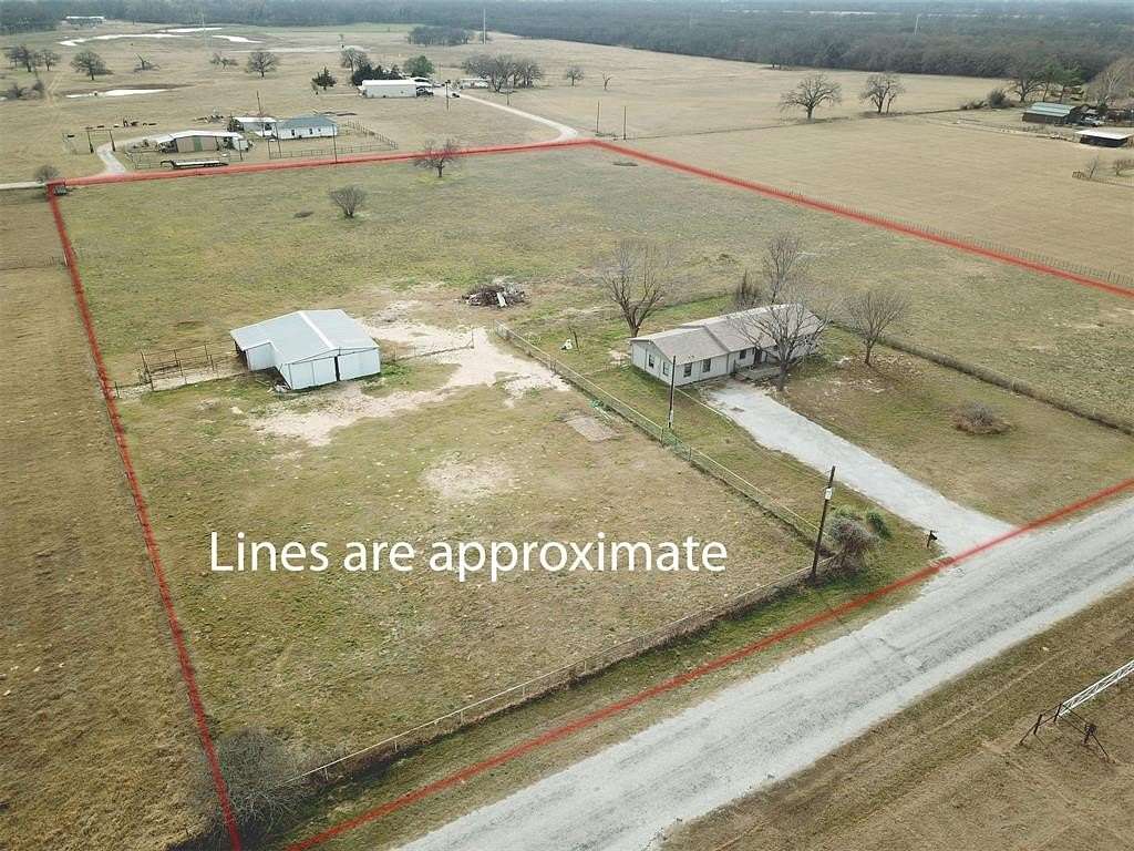 5.25 Acres of Land with Home for Sale in Bridgeport, Texas