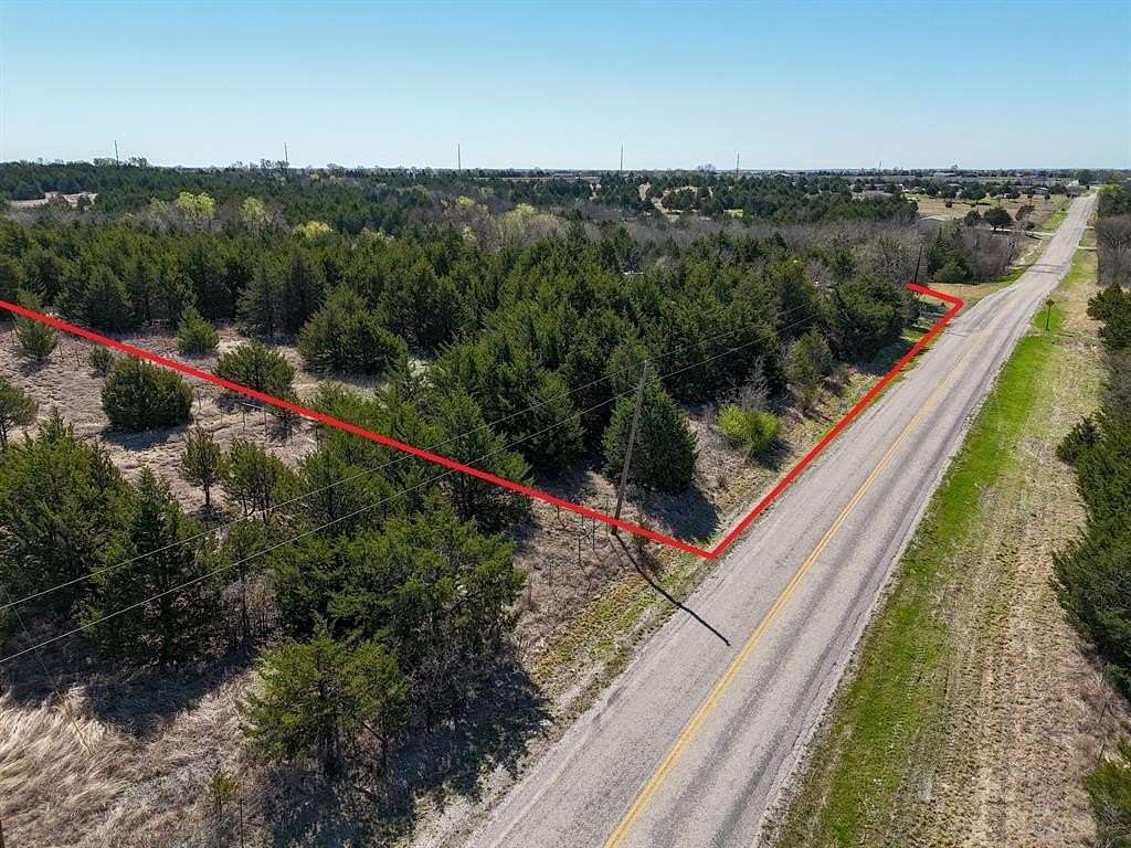 5 Acres of Residential Land for Sale in Blue Ridge, Texas