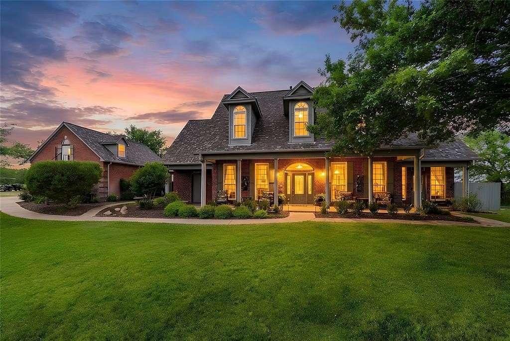 6.74 Acres of Land with Home for Sale in Aledo, Texas