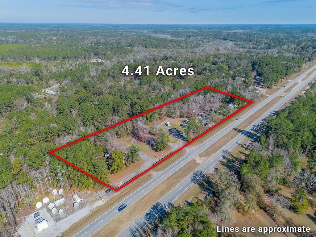 4.4 Acres of Improved Commercial Land for Sale in Waynesville, Georgia