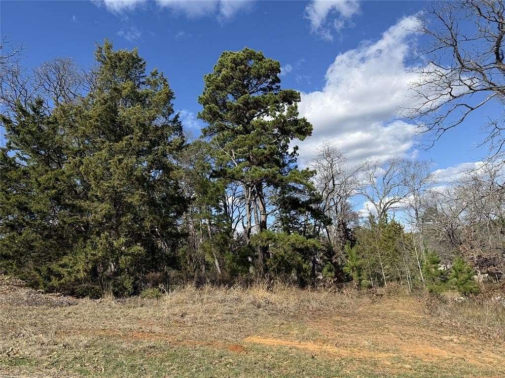 0.79 Acres of Land for Sale in Lindale, Texas