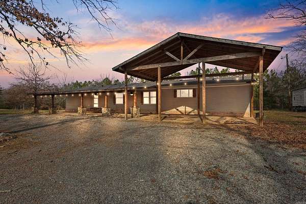 10 Acres of Residential Land with Home for Sale in Vilonia, Arkansas