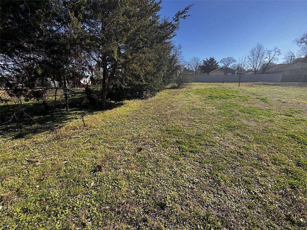 0.12 Acres of Residential Land for Sale in Ennis, Texas