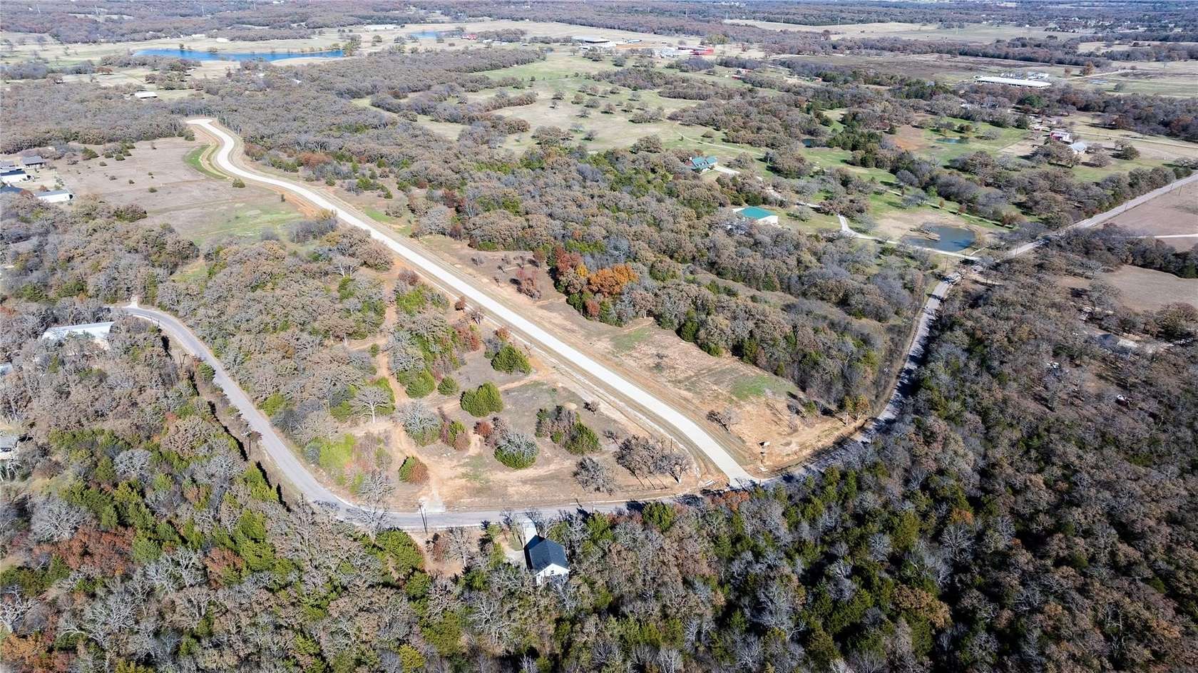 2 Acres of Residential Land for Sale in Valley View, Texas