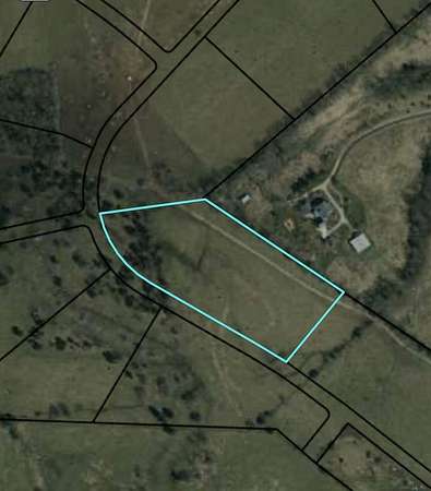 5.87 Acres of Residential Land with Home for Sale in Wilmore, Kentucky