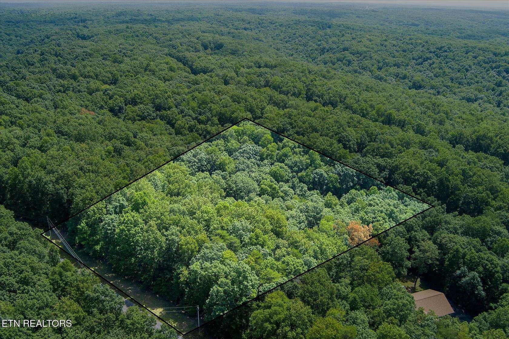 2 Acres of Residential Land for Sale in Monterey, Tennessee