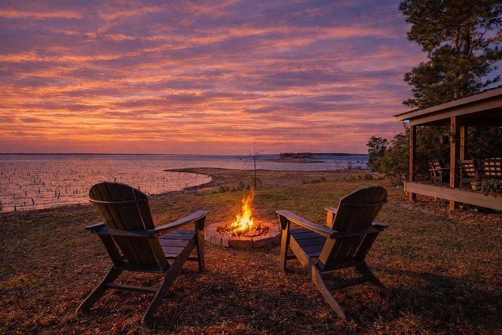 13.4 Acres of Land with Home for Sale in Broaddus, Texas