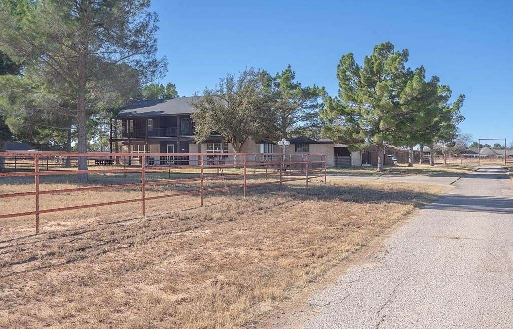 8 Acres of Residential Land with Home for Sale in Midland, Texas