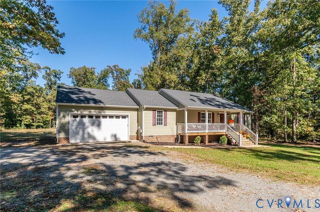 2.44 Acres of Residential Land with Home for Sale in Sandston, Virginia