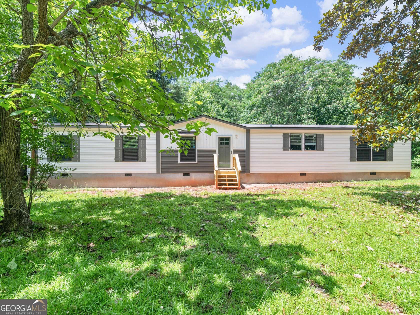 2 Acres of Residential Land with Home for Sale in Eatonton, Georgia