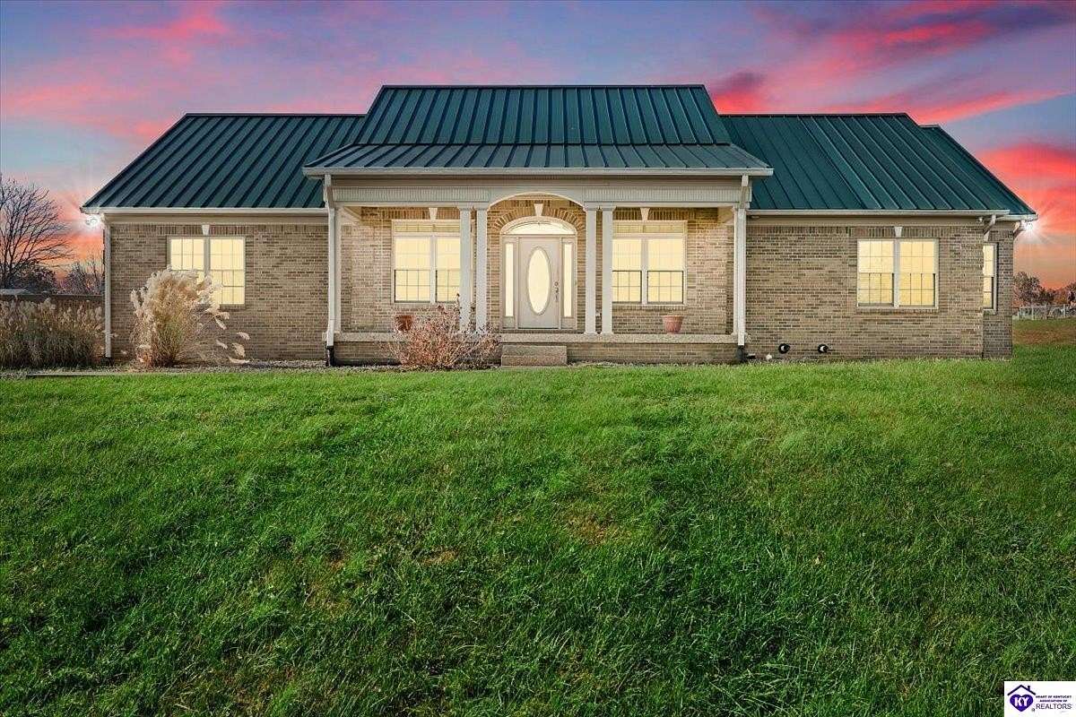 5.5 Acres of Residential Land with Home for Sale in Elizabethtown, Kentucky