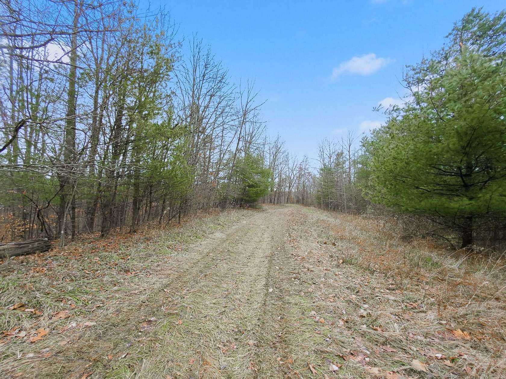 41 Acres of Recreational Land for Sale in Corning, Ohio