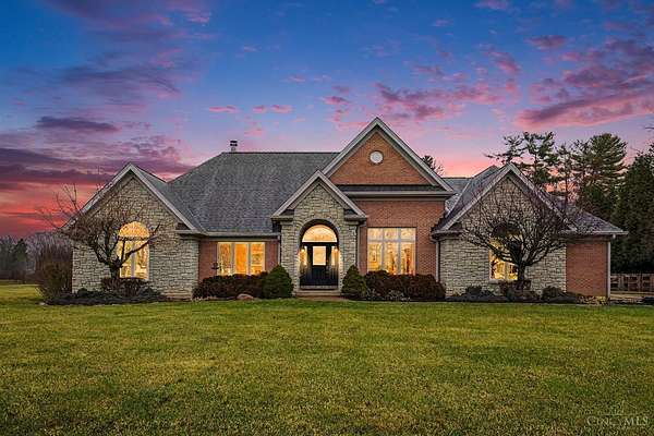 1.5 Acres of Residential Land with Home for Sale in Hamilton Township, Ohio