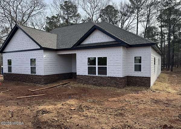 1.54 Acres of Residential Land with Home for Sale in Gray, Georgia