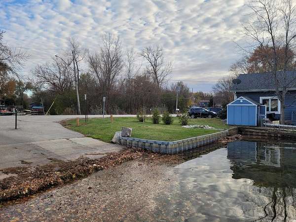 Residential Land for Sale in Grayslake, Illinois
