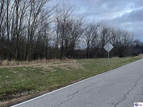 2 Acres of Residential Land for Sale in Canmer, Kentucky