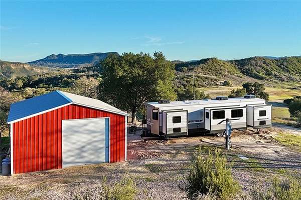 20 Acres of Recreational Land for Sale in Bradley, California