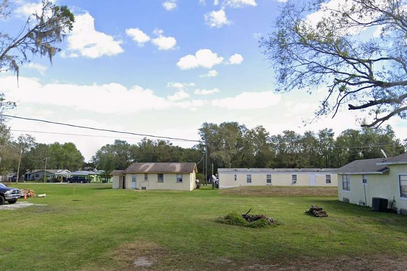 0.25 Acres of Residential Land for Sale in Mulberry, Florida