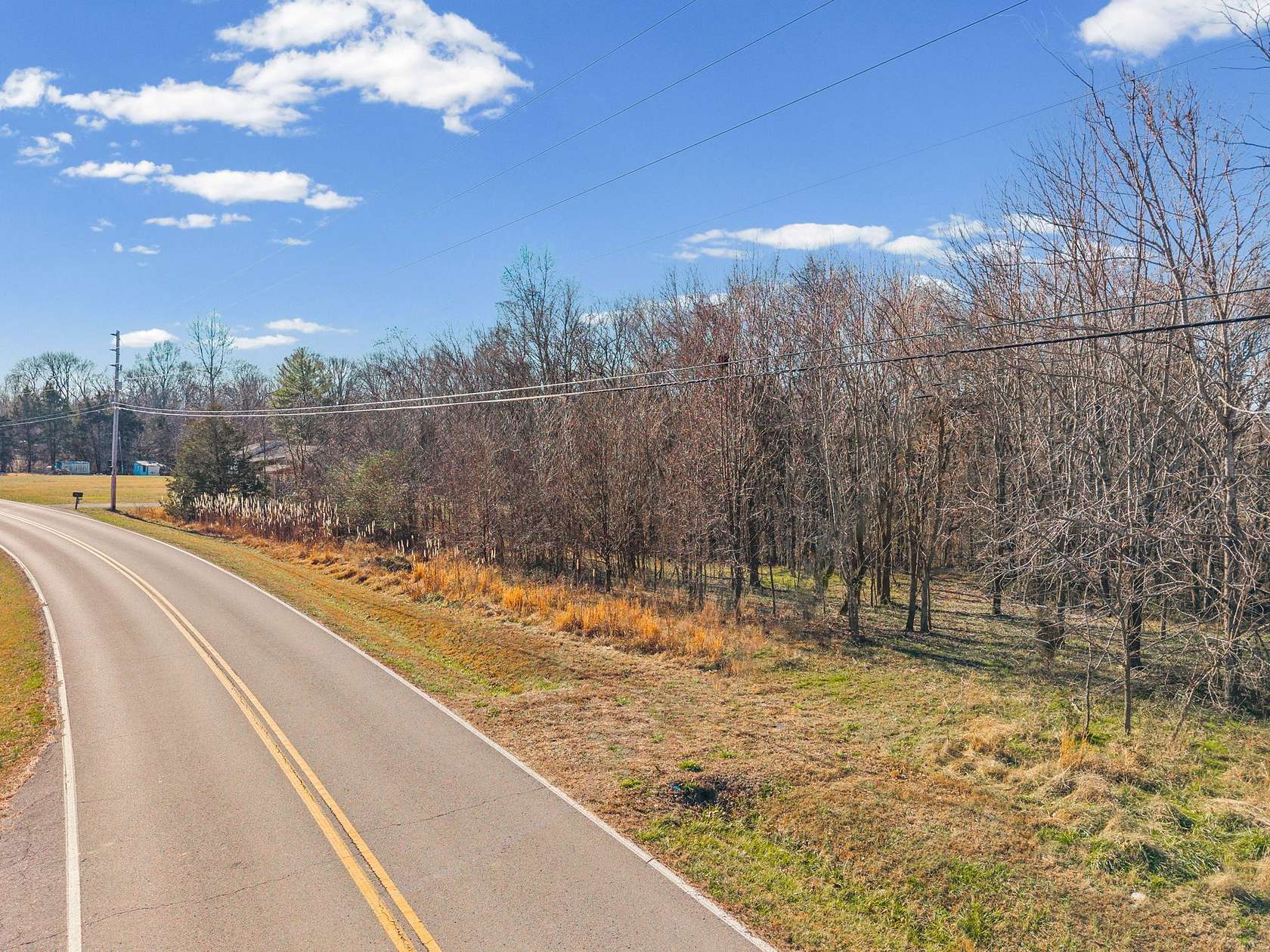 4.44 Acres of Residential Land for Sale in Woodlawn, Tennessee